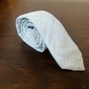 Vineyard Vines Tie Blue Striped Print 100% Cotton Seersucker Preppy Classic NEW